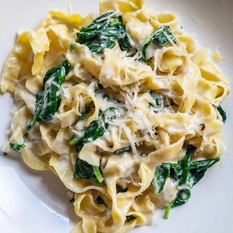 Creamy Spinach Garlic Noodles